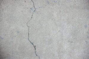foundation with cracks